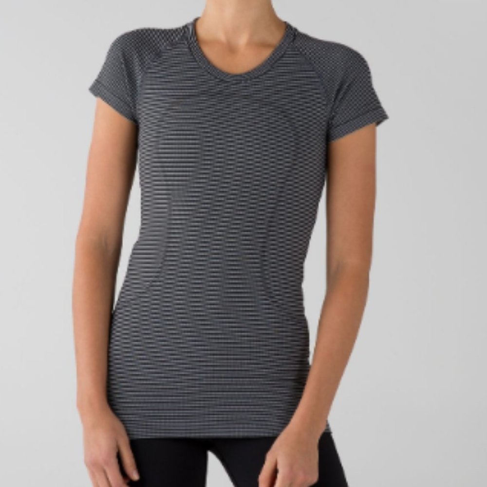 Lululemon Swifty Tech Short Sleeve Crew Stripped